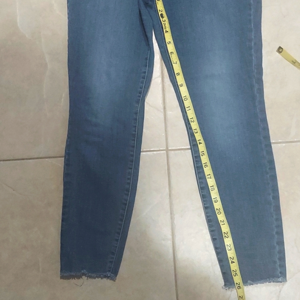 💥CLOSET CLEAR-OUT💥 3 Pairs of Skinny Jeans - Picture 10 of 16